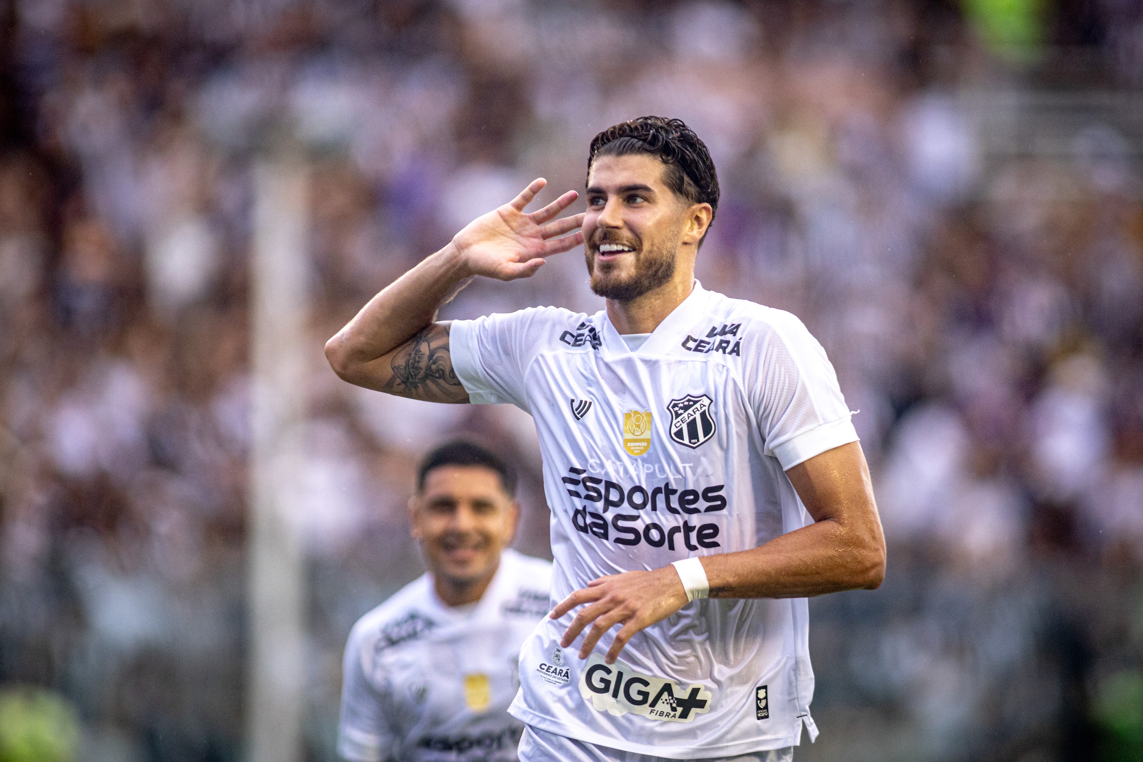 Ceará goleia Maracanã e garante vaga na final do Campeonato Cearense 2025 contra o Fortaleza