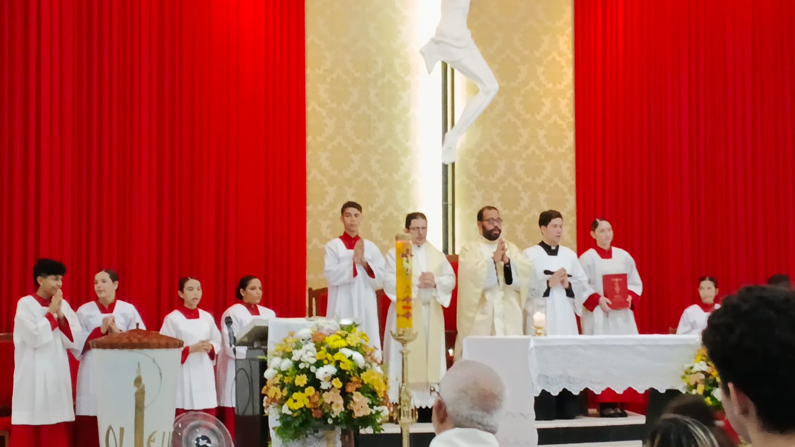 Retiro fortalece fé e compromisso dos crismandos da Paróquia de Nazaré antes da grande celebração da Crisma