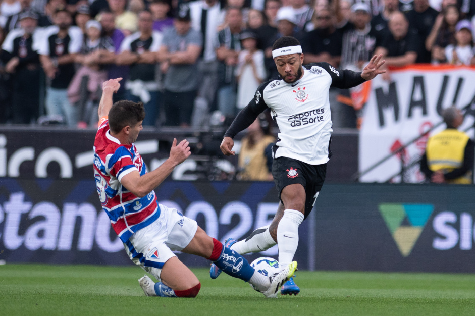 Carrillo salva o Corinthians nos acréscimos e evita derrota para o Fortaleza na Neo Química Arena